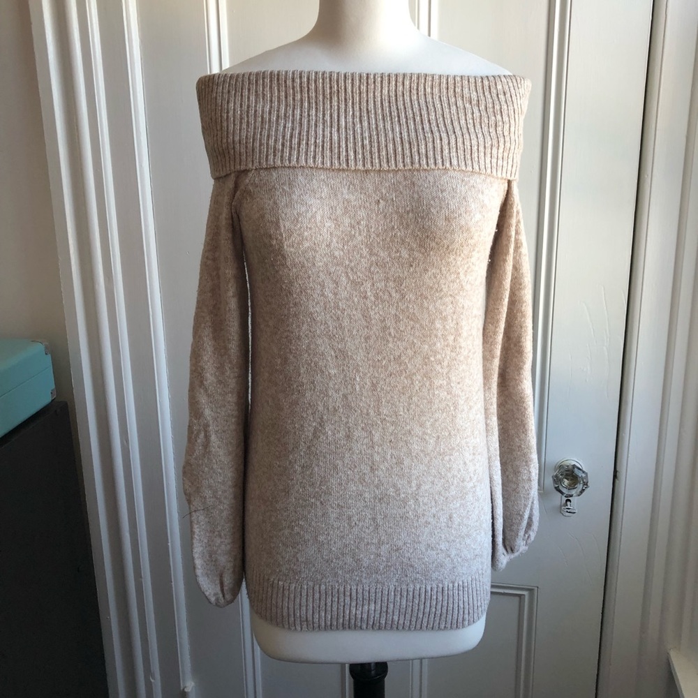 American Eagle off shoulder balloon sleeve sweater